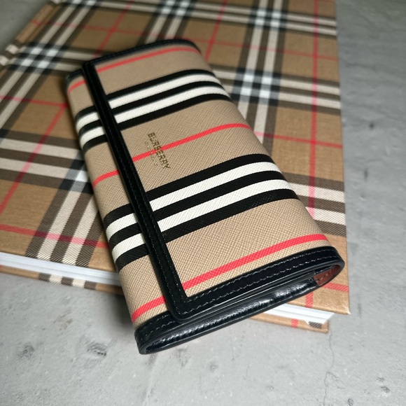 NEW BURBERRY HALTON STRIPED LOGO CONTINENTAL WALLET CLUTCH - Picture 5 of 15